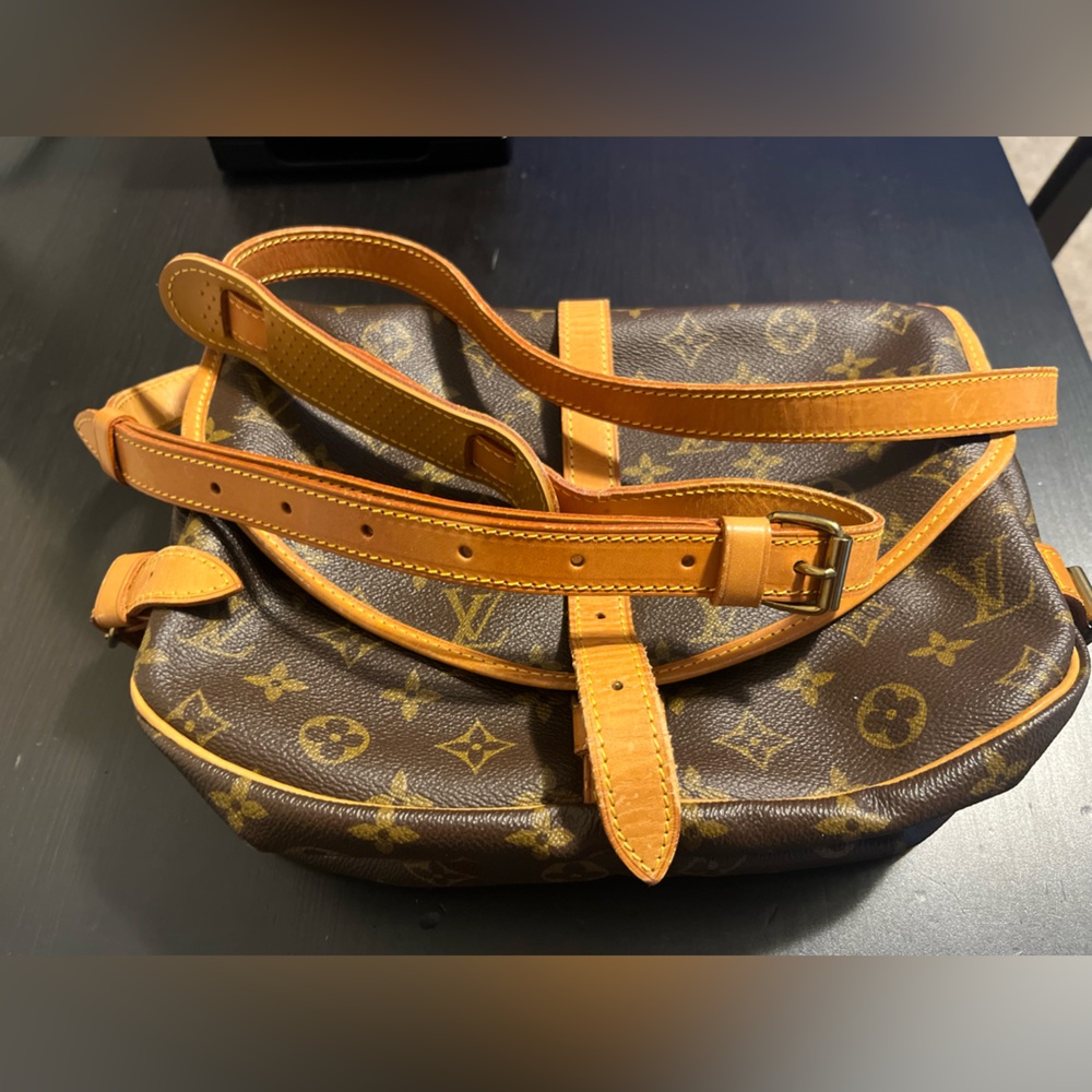 *AUTHENTIC* Louis Vuitton Vintage Saumur 30 Messenger Shoulder Bag - Picture 6 of 8